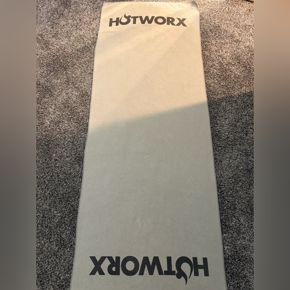 Hotworkx towel